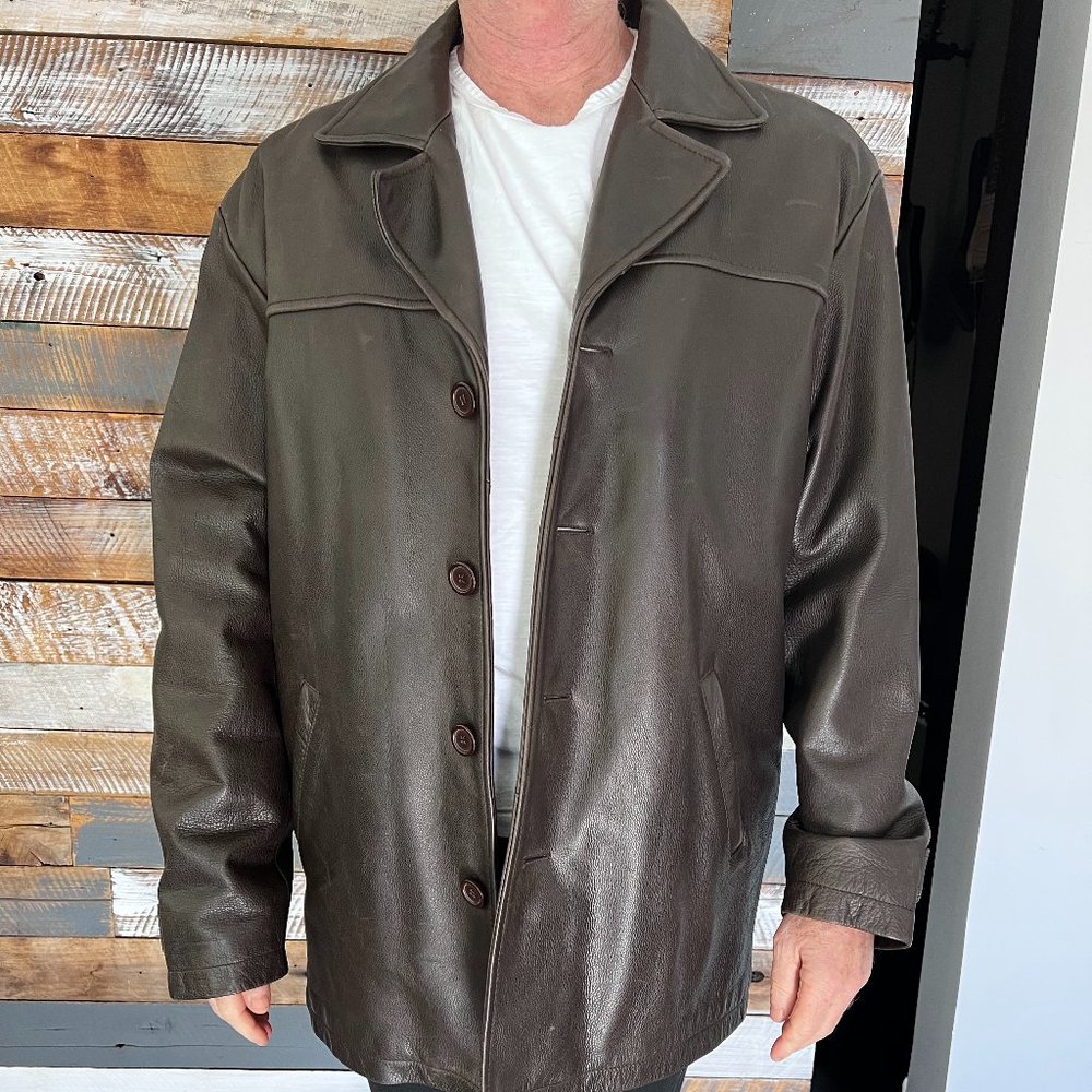 Men's leather jacket with fur lining size L